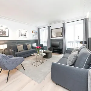 Livinparis - Luxury 3 Bedrooms Le Louvre Ii Paris
