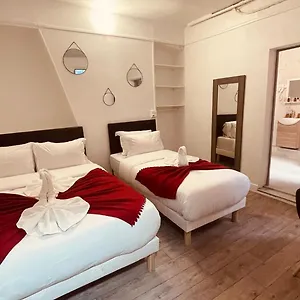 Hotel Louvain, Parijs